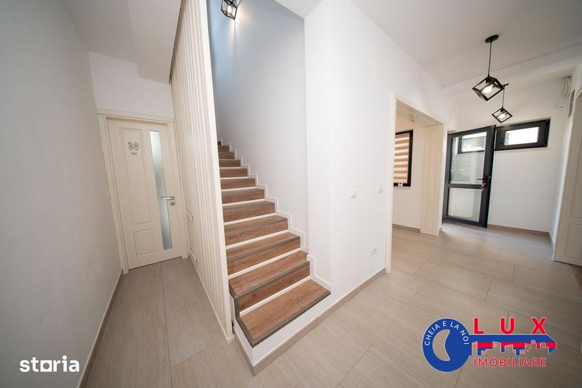 Casă cu 4 camere cu Teren 366 Mp în Babadag