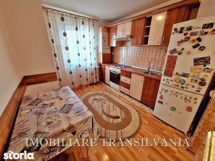 Apartament cu 2 camere semidecomandat în Independenței