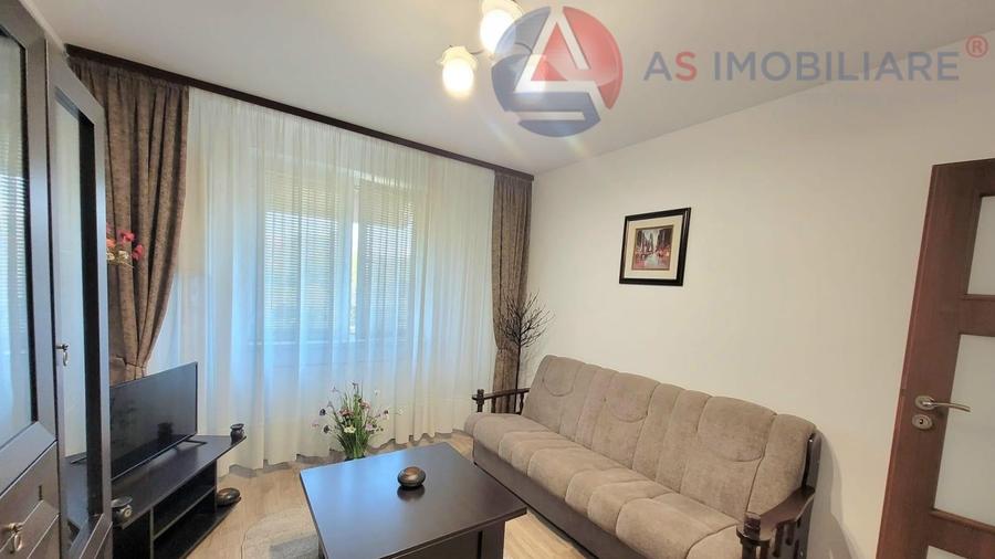 Apartament cu 2 camere decomandat în Central