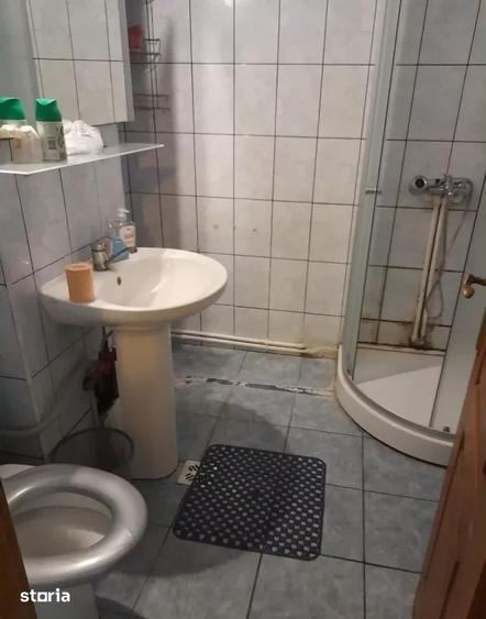 Garsonieră decomandată în Nicolina