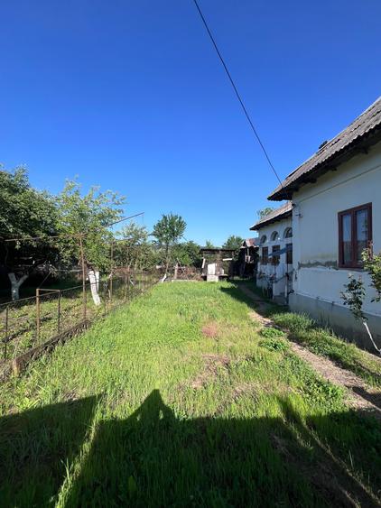 Casă cu 4 camere în Țepești