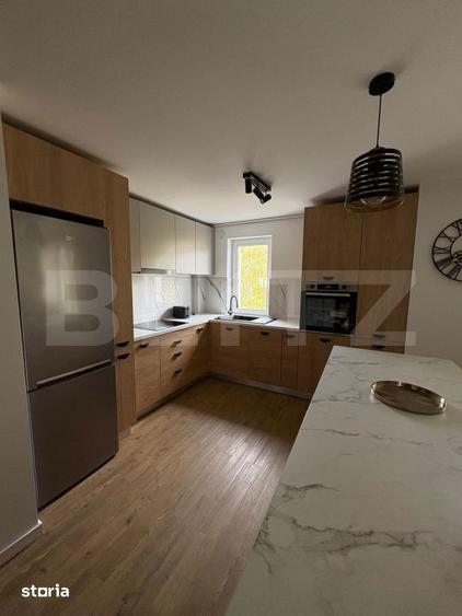 Apartament cu 4 camere semidecomandat în Central