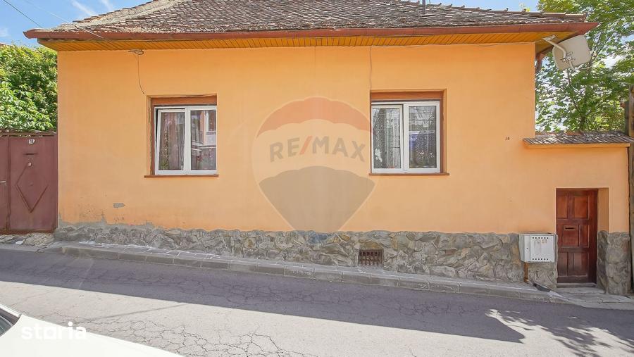 Casă cu 2 camere semidecomandat cu Teren 151 Mp în Bartolomeu