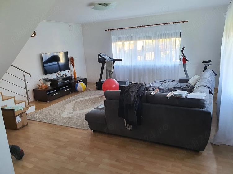 Casă cu 6 camere cu Teren 500 Mp în Central