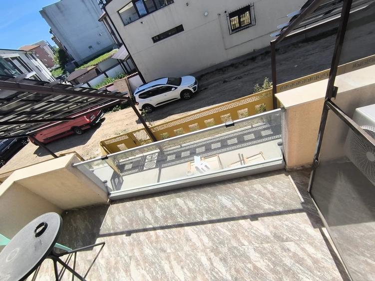 Apartament cu 3 camere, mobilat în Kamsas