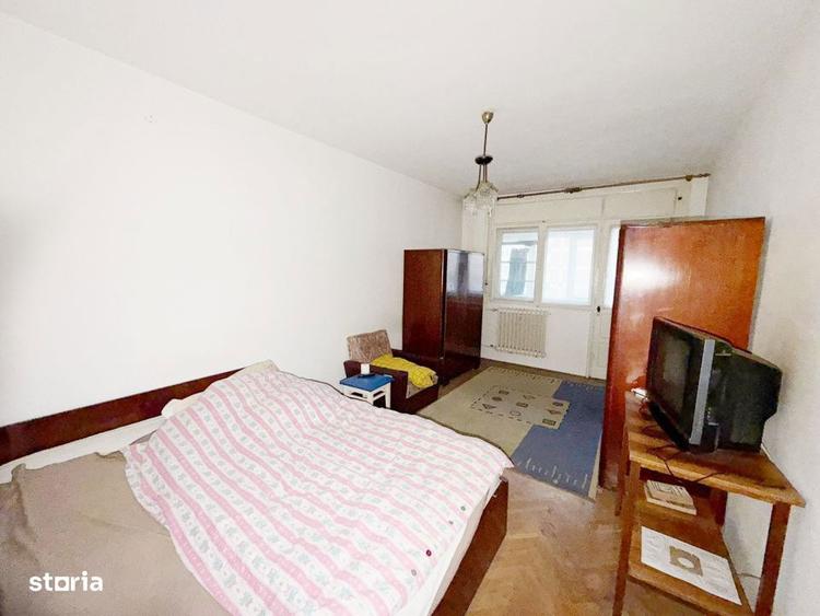 Apartament cu 3 camere decomandat, mobilat în Soarelui