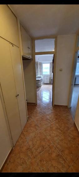 Garsonieră decomandată în Lujerului