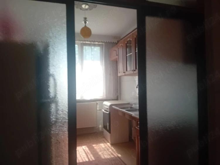Apartament cu 2 camere decomandat în Mărăței