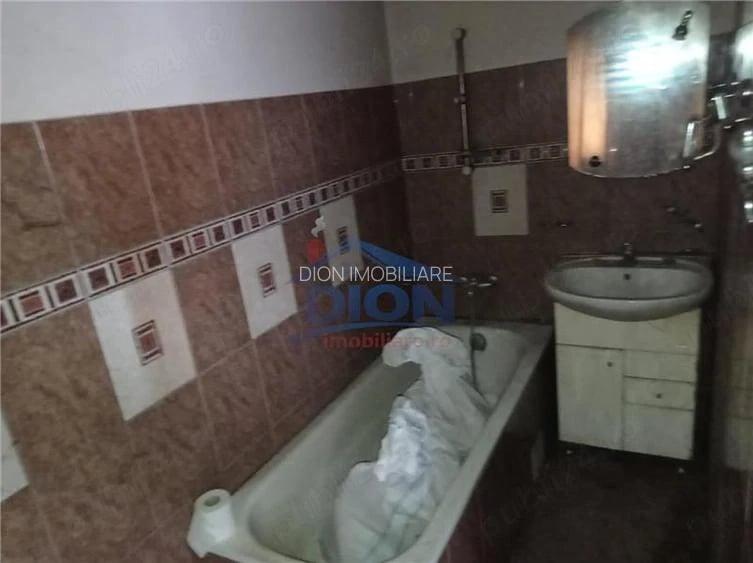 Casă cu 4 camere cu Teren 181 Mp în Exterior Vest