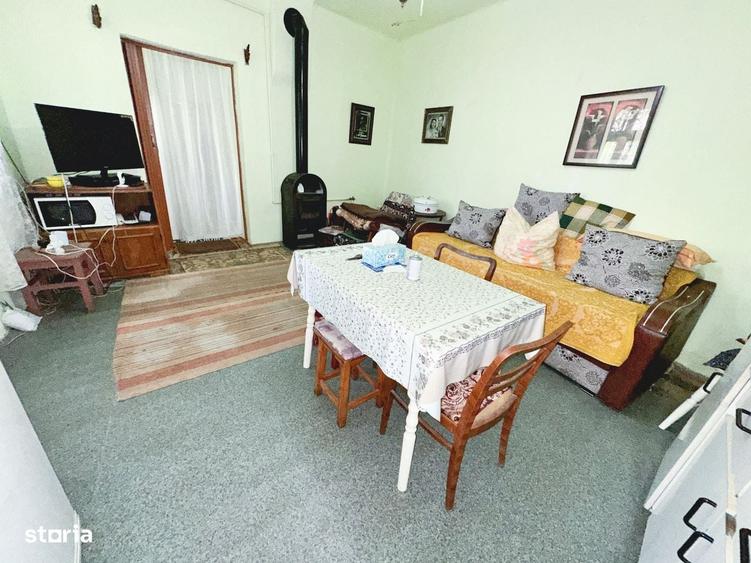 Casă cu 2 camere cu Teren 1384 Mp în Alma