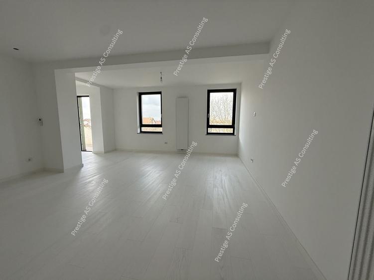 Apartament cu 2 camere semidecomandat, mobilat în Dumbrăvița