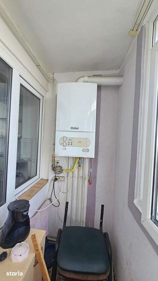Apartament cu 3 camere decomandat în Micro 17