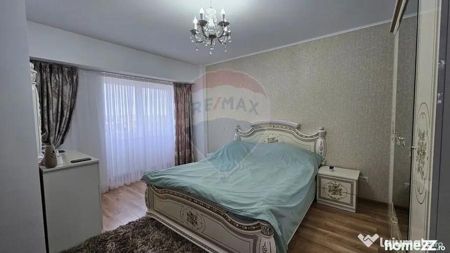 Apartament cu 3 camere decomandat în Burdujeni