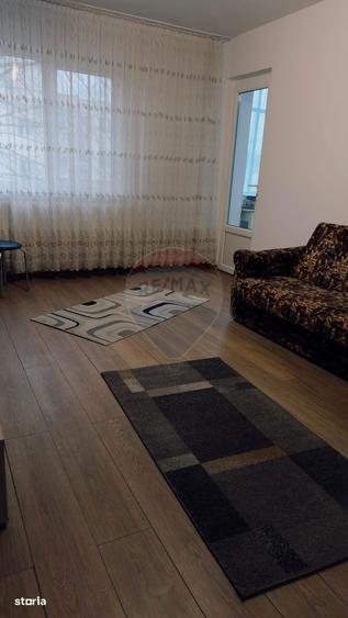 3 camere decomandat, etaj 3, bilateral, 73mp, vis-a-vis de Sara - 9