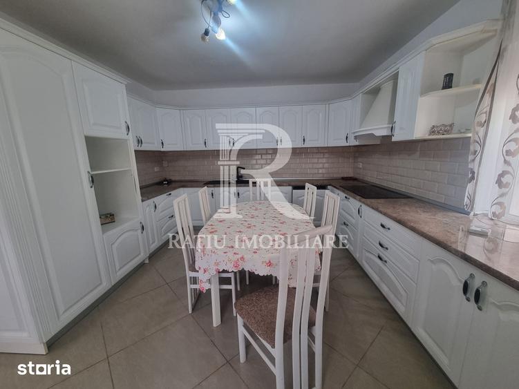 Casă cu 4 camere cu Teren 1060 Mp în Central