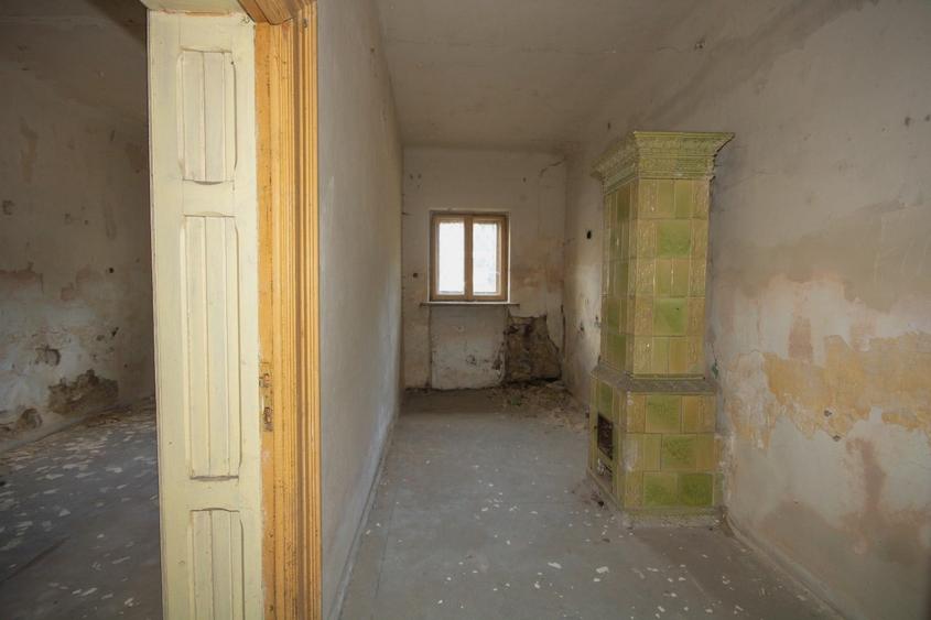 Casă cu 19 camere cu Teren 1725 Mp în Dorobanți