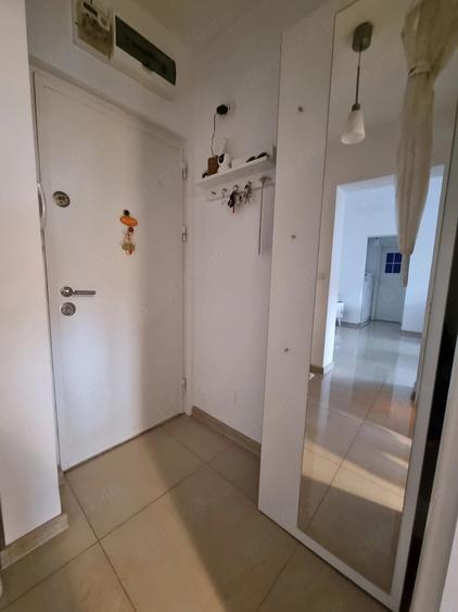 Apartament cu 2 camere semidecomandat în Pajura