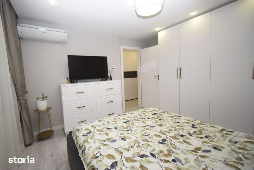 Apartament cu 3 camere decomandat în Siloz