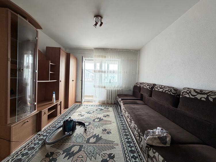 Apartament cu 2 camere semidecomandat în Olimpia-Stadion