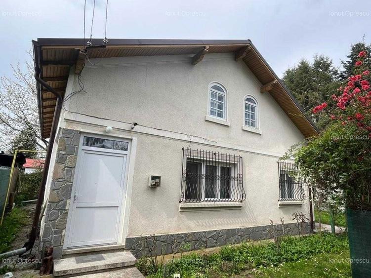 Casa P+1 in centru Breaza, cu terasa, gradina si loc de parcare - 1