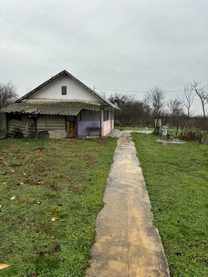 Vand casa ?i teren intravilan - 1