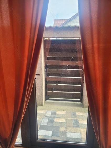 Inchiriez spa?iu comercial - 2