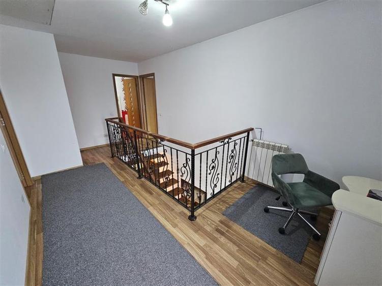 Vila de vanzare , Valea Lupului, 1 decembrie - 14