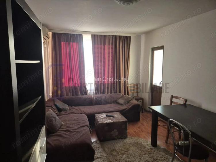 Cartierul Ghencea_acces metrou_Apartament 3 camere, decomandat, mobilat clasic Cartierul Ghencea_acces metrou_Apartament 3 camere, decomandat, mobilat clasic