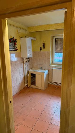 De vanzare apartament 2 camere - 2