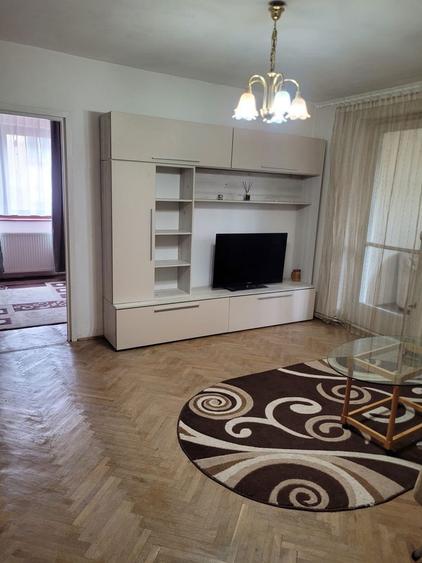 Inchiriez apartament, Centrul Civic Brasov - 1