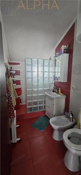 Casa spatioasa cu teren generos si anexe, cu posibilitate de schimb cu apartament 3 sau 4 camere - 1