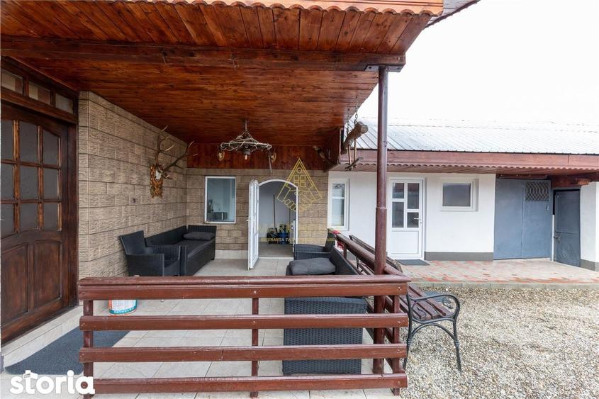 Casa P+M, teren 1500 mp + Afacere de Vanzare, com. Blagesti - 2