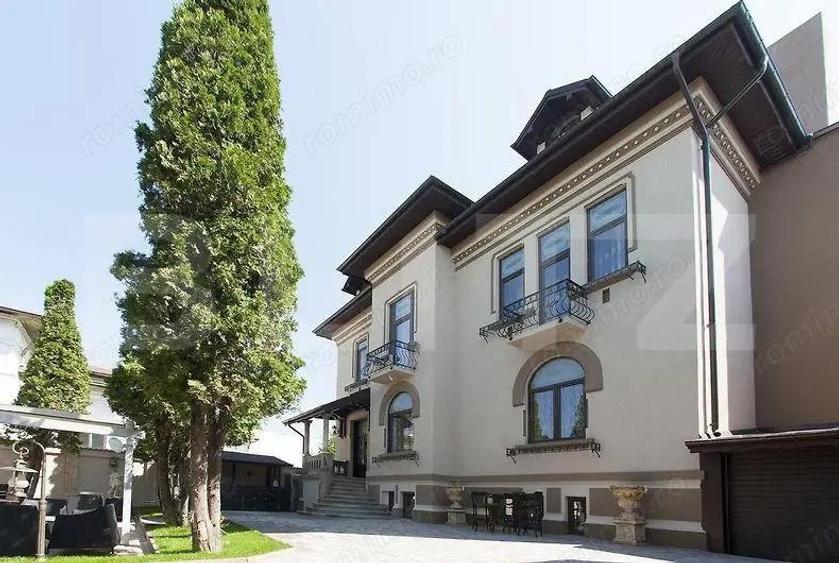 Spatiu comercial, mp, terasa exterioara, teren 650 mp, zona Centrala - 1