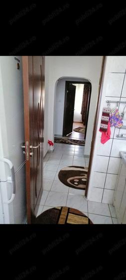 Apartament cu 3 camere in Poiana Campina - 9