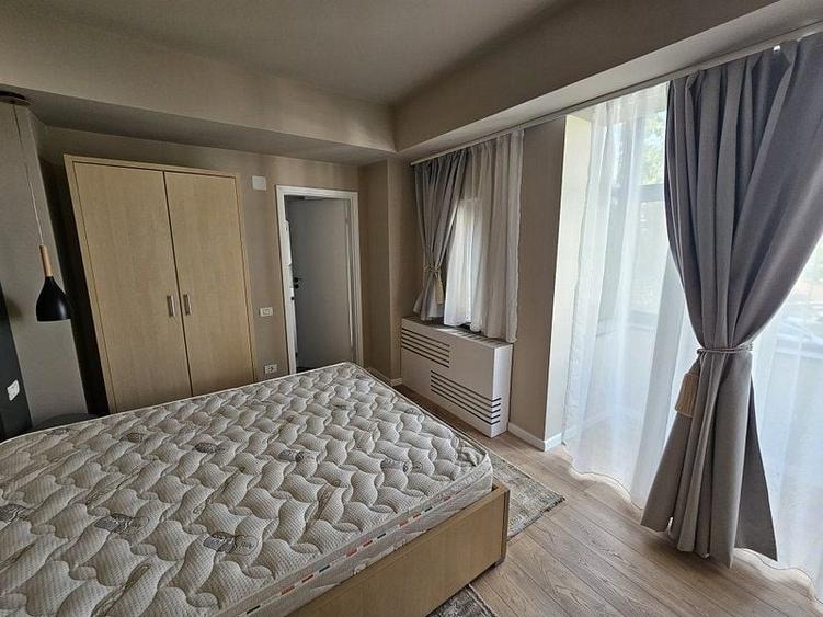 Apart 2camere , 2 bai si terasa zona 1Mai/ Domenii - 10