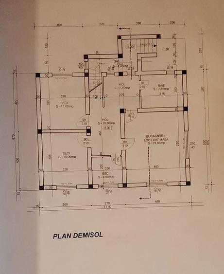 Casa 4 dormitoare si 2 livinguri - 2