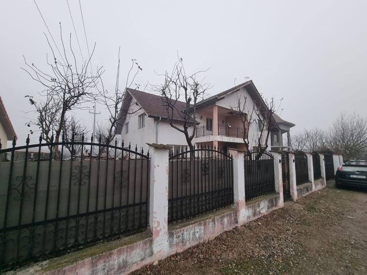 Casa P+M la 7 km de Rm VALCEA Bujoreni-Olteni , garaj - 6
