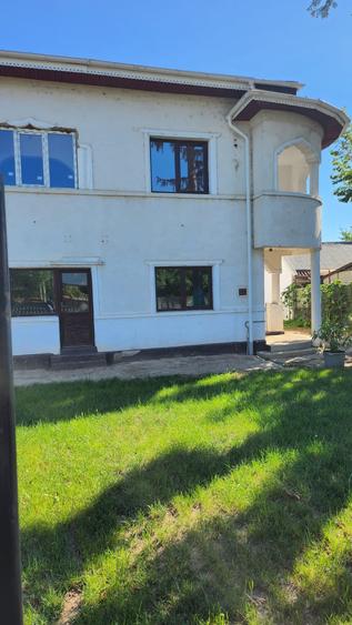 Vila superba 8 camere ,stil conac Brancovenesc - 3