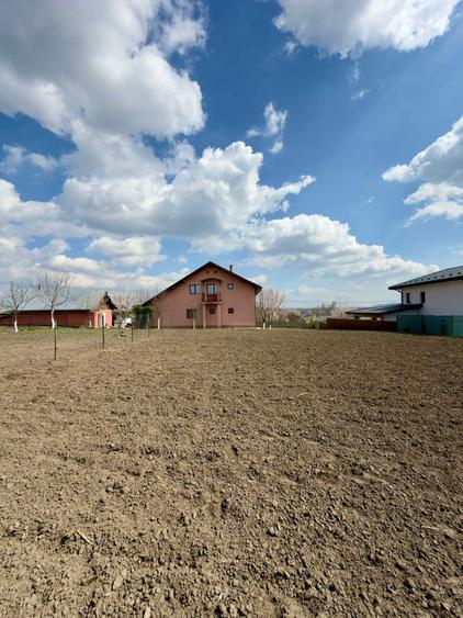 Casa P+1, 173 mp utili, teren 1220 mp la gri 5 min Tatarasi la intrare Holboca - 2