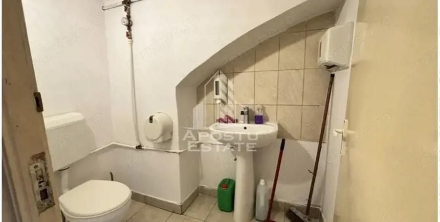 SAD cu 3 camere + spatiu comercial la demisol, - 17