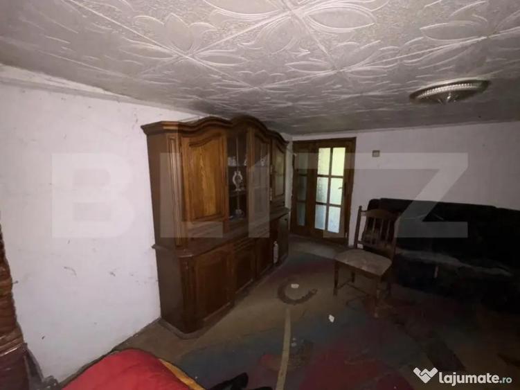 Casa de vanzare 3 camere - 5