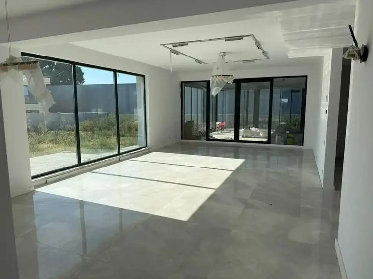 Vila  deosebita 5 dormitoare 2025 langa Autoklass Dobroiesti! - 9