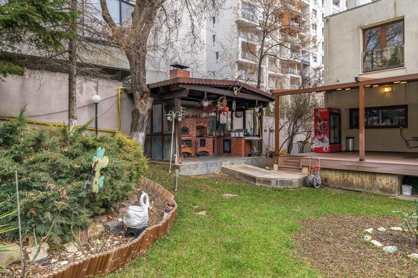 Vila eleganta, spatii generoase, finisaje premium, piscina, 3000mp - 6