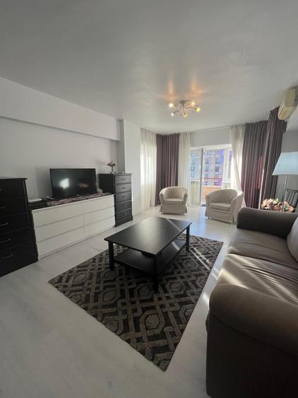 Apartament 4 camere foarte spațios 130mp utili+3 balcoane în zona Unirii - 1