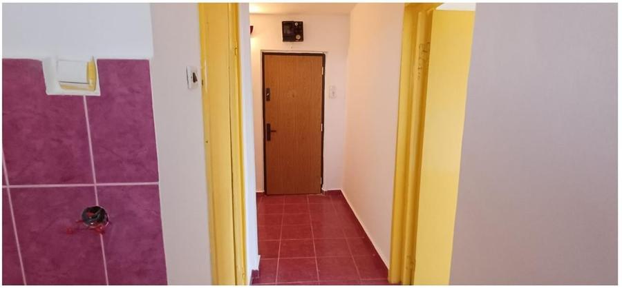 Apartament 2 camere ,etaj intermediar,Calea Bucuresti - 9