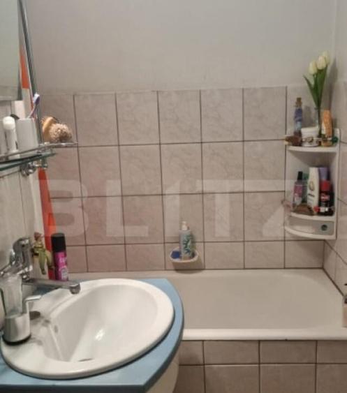 Apartament de vanzare, cu 3 camere, 91 mp, zona Bl. Closca - 5