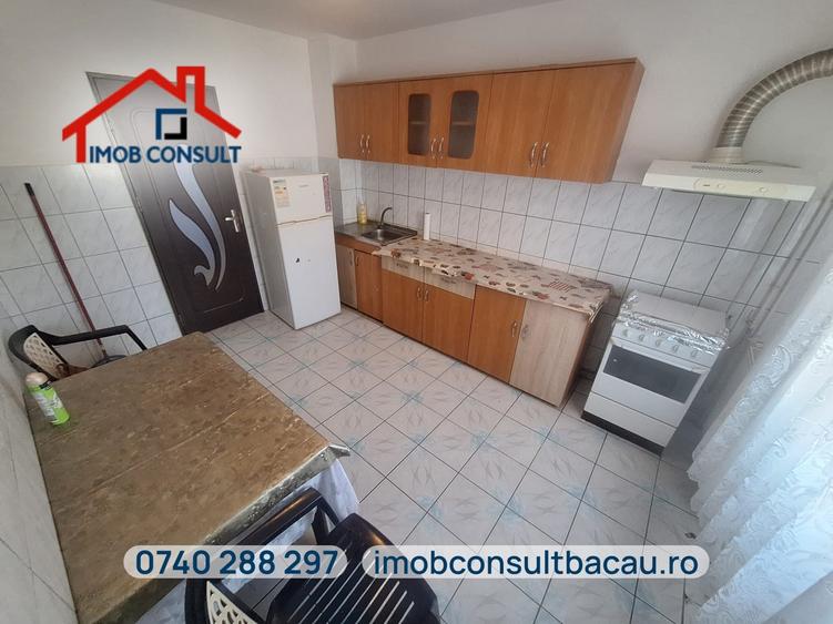 Apartament cu 3 camere decomandat în Ștefan cel Mare
