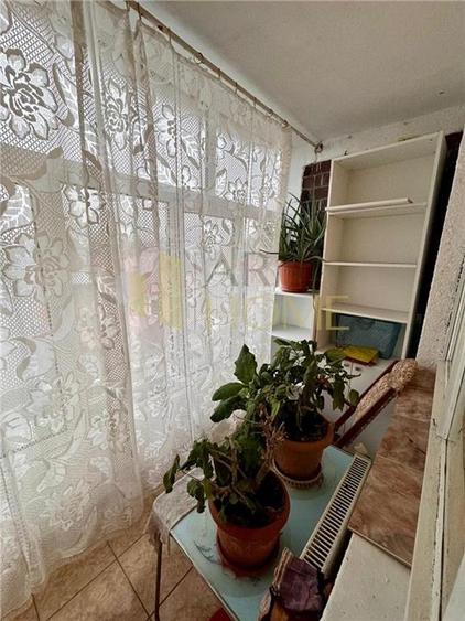 Vanzare apartament 4 camere, boxa si garaj propriu, in Ploiesti, zona Bd. Castan - 28