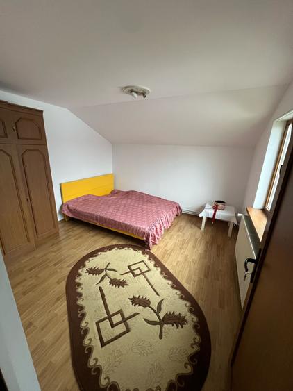 Casă individuală cu 4 camere cu Garaj în Valea Ursului