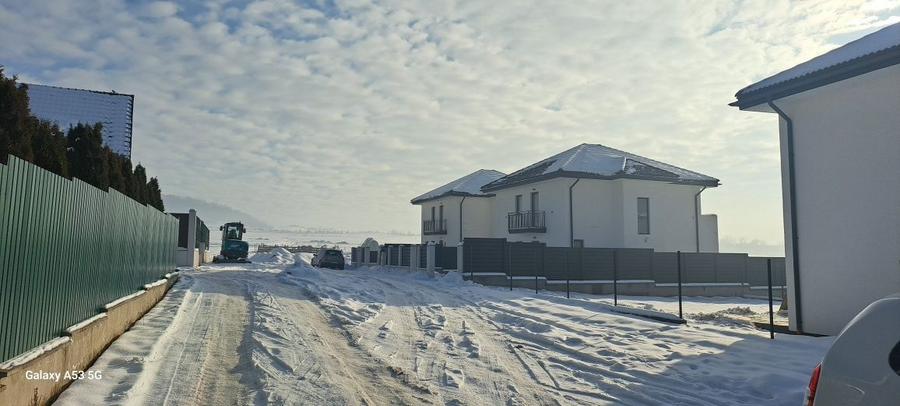 Case de vanzare in loc. Corunca ! - 4